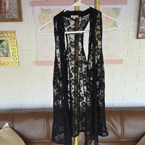 Maurices Black Lace Sleeveless Robe